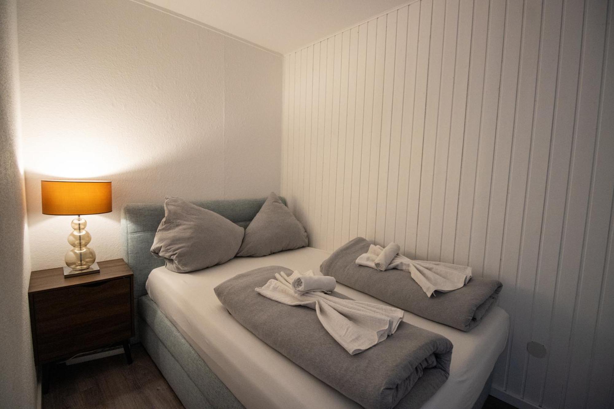 Schoene Wohnung Fuer 4 Gaeste An Der Eilenriede Mit Kostenlosen Parkplaetzen Hannover Bagian luar foto