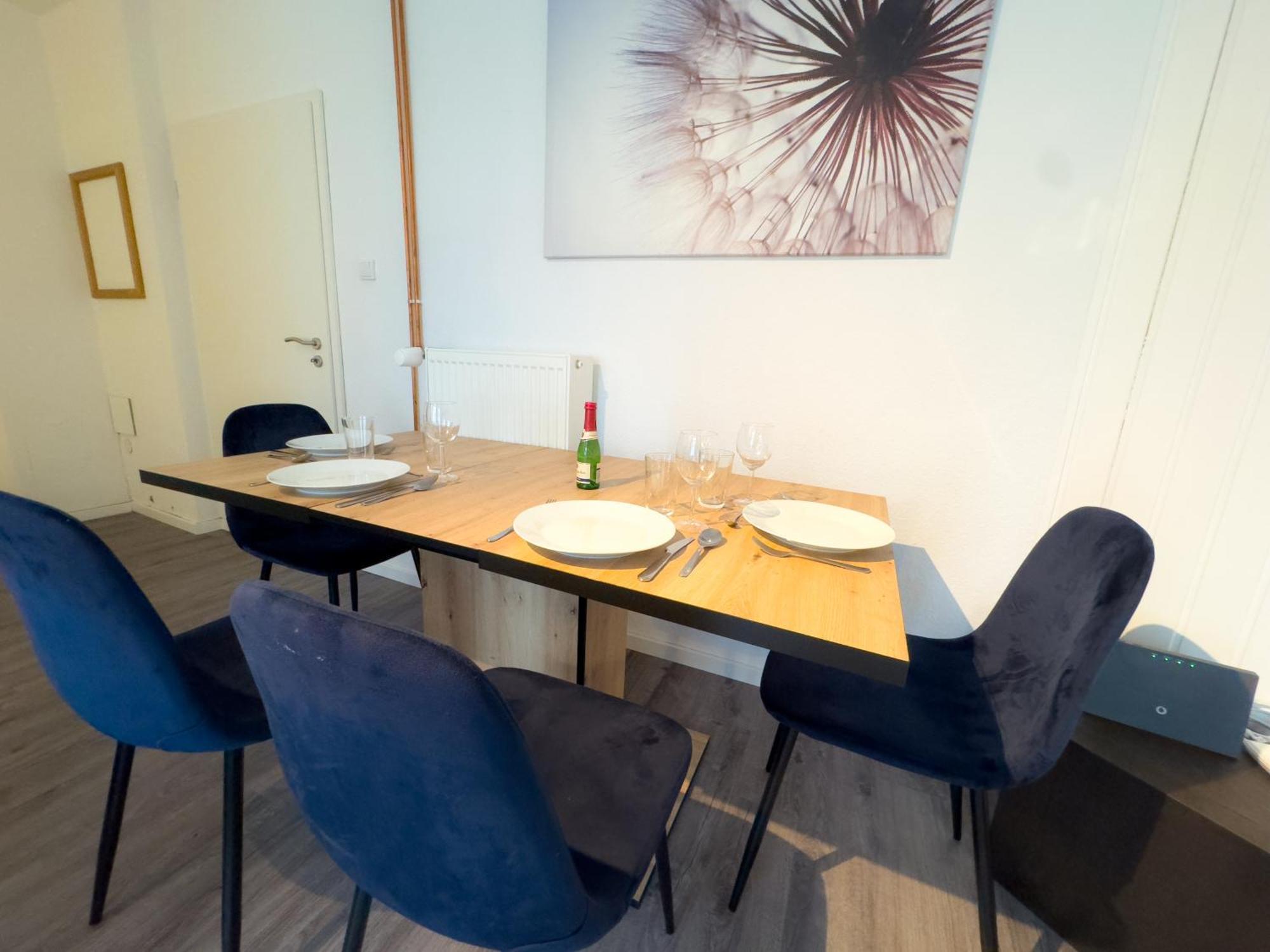 Schoene Wohnung Fuer 4 Gaeste An Der Eilenriede Mit Kostenlosen Parkplaetzen Hannover Bagian luar foto